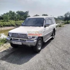 Mitsubishi Pajero 7 chỗ Xăng Trắng