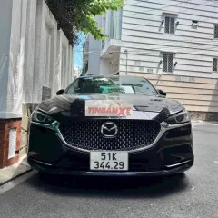 Mazda 6 2.5L Premium 2022 bản tuỳ chọn cao cấp
