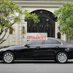 Mercedes-Benz C200 Avan 2023 Đen 20.000 miles