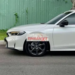 Honda Civic e:HEV RS 2024 Trắng 6.500 KM