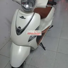 SYM Elizabeth FI Trắng