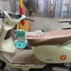 Xe máy điện Yadea Ossy Vàng kem 100km