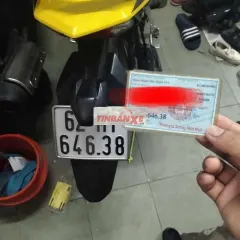 Honda Winner màu Vàng