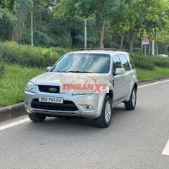 Ford Escape số tự động gầm cao 2012 full đồ chơi