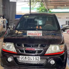 Isuzu Hi-Lander Nâu 7 chỗ