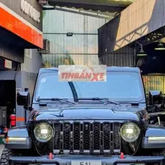 Jeep Gladiator 2023 5000km Đen
