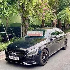 Mercedes-Benz C-Class Đen 5 chỗ