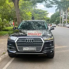 Audi Q7 2018 Đen 7 chỗ Xăng Tự động