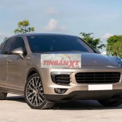 Porsche Cayenne 2016 Tự động Tiptronic Vàng cát