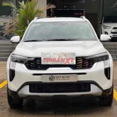 Kia Sonet luxury 2025 trắng 9.800 km
