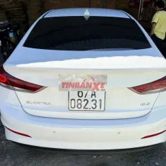 Hyundai Elantra 2018 Số sàn Trắng.