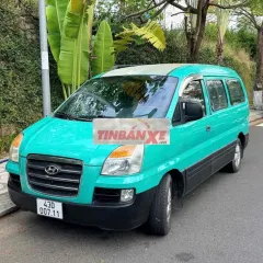 Hyundai Starex 2004 Xanh ngọc Số sàn