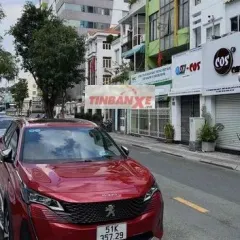 Peugeot 5008 2022 7 chỗ Xăng 6870 km