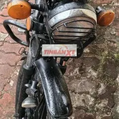 Suzuki màu Đen