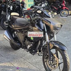 Suzuki Intruder 4000km màu Đen