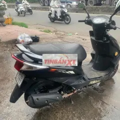Xe tay ga Yamaha Thể thao màu Đen