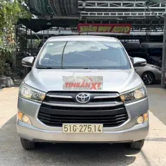 Toyota Innova 2.0E MT 2017 Số sàn Bạc