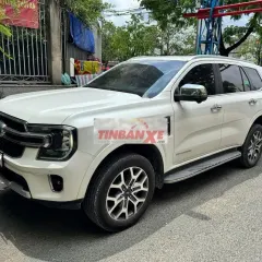 Ford Everest Nextgen Titanium 4x2 2024 Trắng