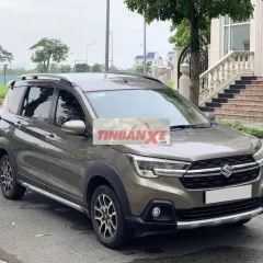 Suzuki XL7 2023 Tự động Xám 7 chỗ odo 8 vạn