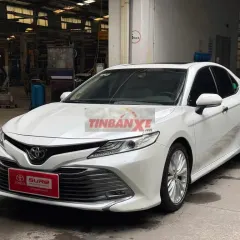 Camry 2.5Q 2019 Trắng 57.000km giá thương lượng