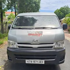 Toyota Hiace 2011 Bạc 190.000km