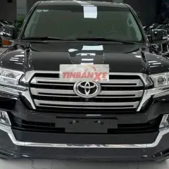 Toyota Land Cruiser 4.6 V8 sản xuất 2020.
