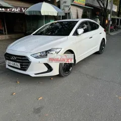 Hyundai Elantra 2017 Trắng 77000 km