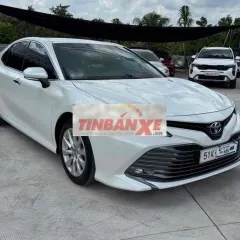 Toyota Camry 2.0G Trắng 2021 ĐKI 2022 35.000 km