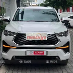 Toyota Innova Cross Hybrid 2024 Trắng ngọc trai