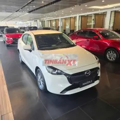Mazda 2 Sedan giao xe ngay