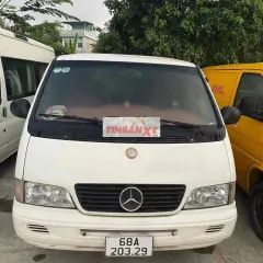 Xe khách Mercedes-Benz 9 chỗ Trắng