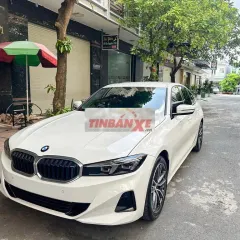 BMW 320i Sportline Model 2025 Trắng NT Đỏ 18000 km