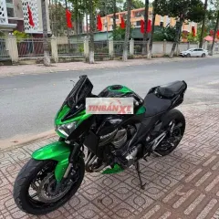 🏍️ Kawasaki Z800 – HQCN
