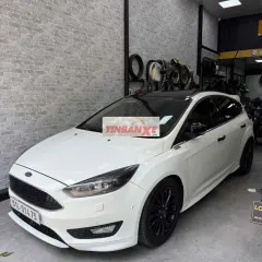 Ford Focus Hatchback Sport 2018 Trắng