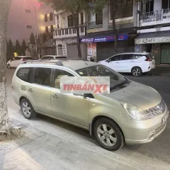 Nissan Grand Livina Vàng cát 7 chỗ