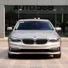 Bán BMW 530i Luxury Line 2019, màu vàng cát cực đẹp