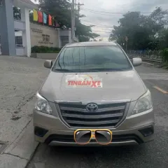 Toyota Innova 2015 Vàng cát 7 chỗ