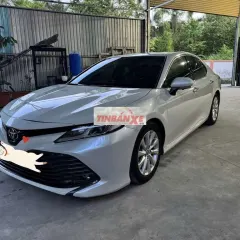Toyota Camry 2024 Trắng 4 chỗ Xăng 7 vạn