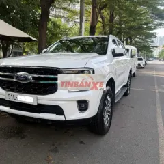 Ford Everest Ambient 2025 Trắng 42.000 km