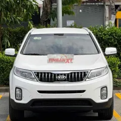 Kia Sorento 2020 2.4 GAT Deluxe Trắng