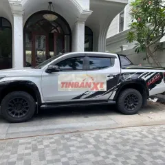 Triton Athlete 2021 bản 2 cầu, đứng tên công ty