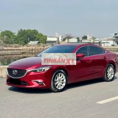 Mazda 6 model 2020 màu đỏ