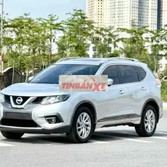 Nissan X-Trail bản full 7 chỗ Bạc