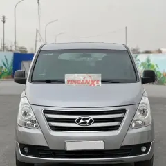 Hyundai Grand Starex 2.5 MT 2017 - 555 Triệu