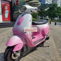 Bán xe Piagio LX 125cc mầu trắng chính chủ còn mới