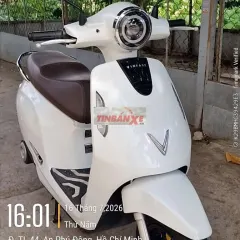 Vinfast Evo 200 lite màu trắng