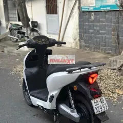Xe máy điện Yadea V002 Trắng 25458 km