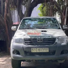 Toyota Hilux Bạc Số sàn 5 chỗ