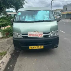 Toyota Hiace 2010 Xanh 6 chỗ
