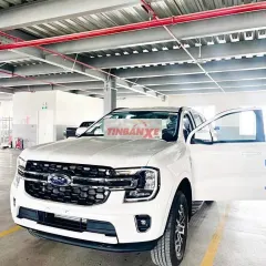 Ford Everest Ambi 2025 Trắng 8.000km